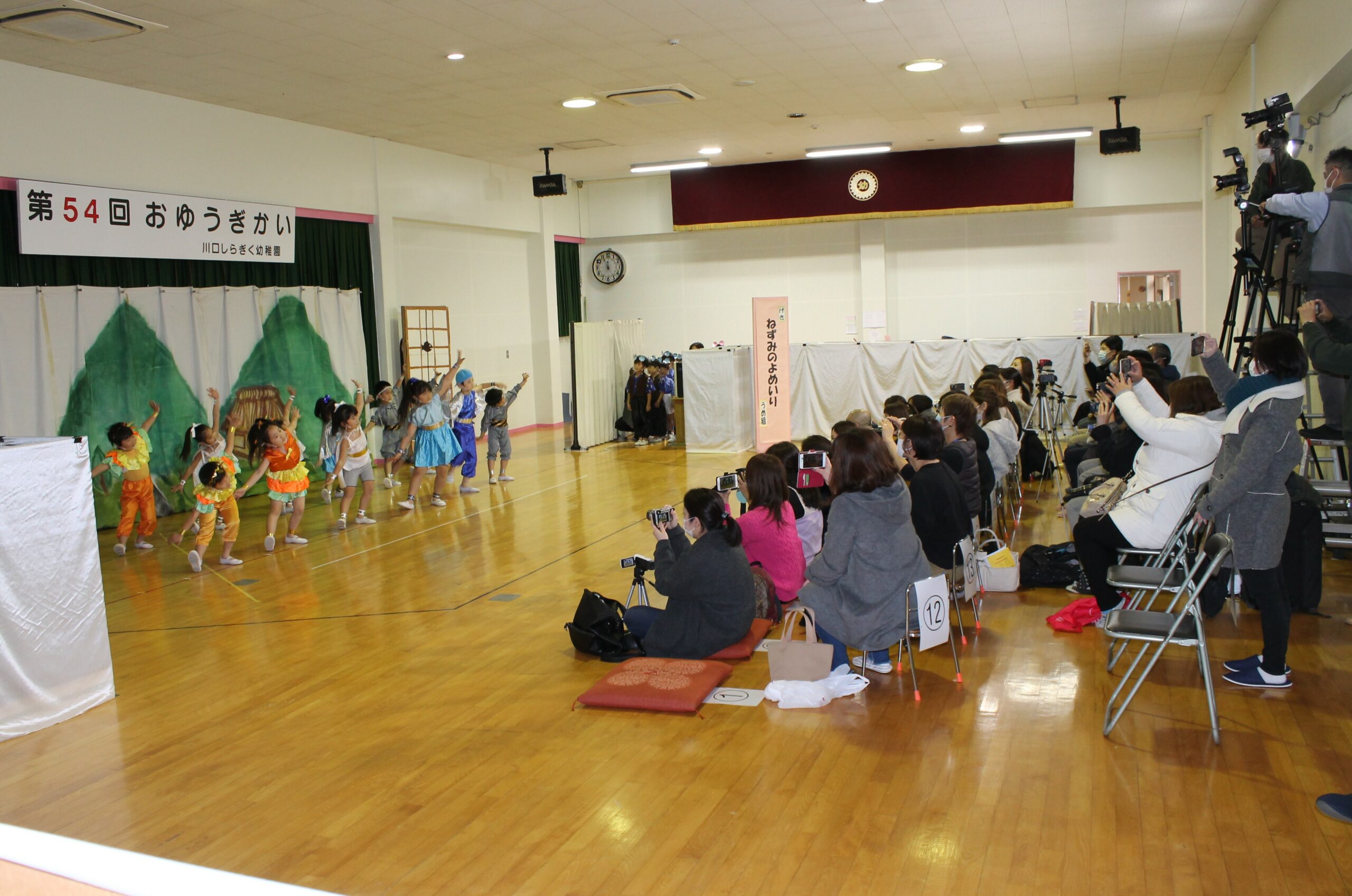 保護中: 川口しらぎく幼稚園の１２月の様子