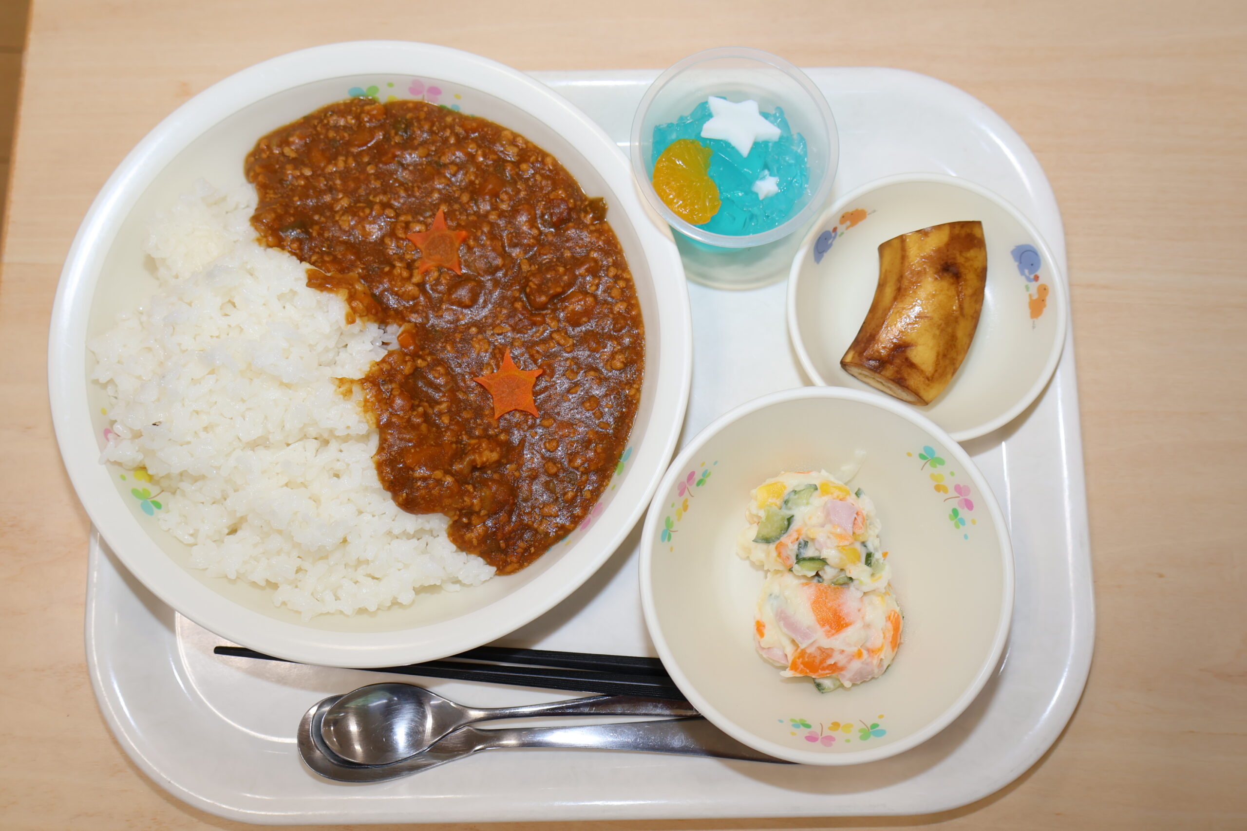 保護中: 西上尾しらぎく幼稚園７月の様子